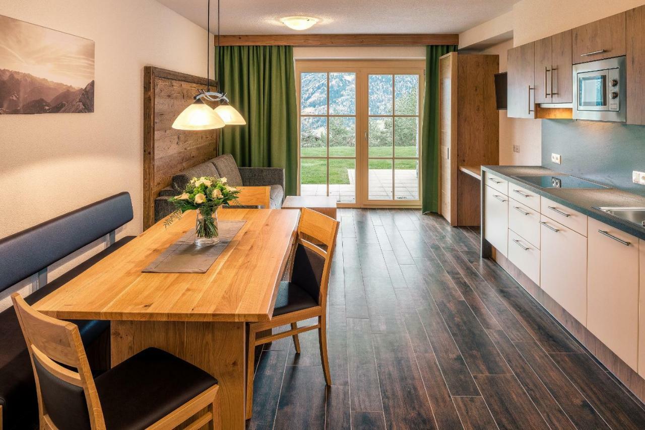 Appartements Alexander Fiss Exteriör bild